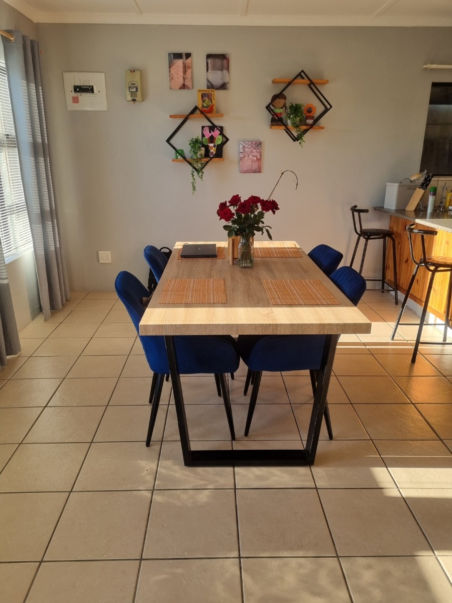 3 Bedroom Property for Sale in Croydon Western Cape